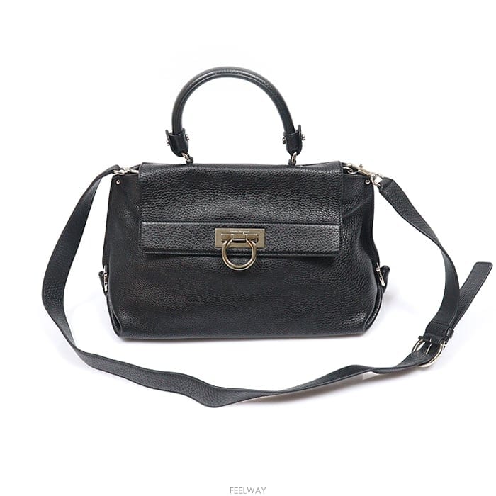 Ferragamo Ferragamo(��󰡸�) 21 A896 ���� ī����Ų ��ġ�� ���Ǿ� ���� 2WAYFerragamo(��󰡸�) 21 A896 ���� ī����Ų ��ġ�� ����