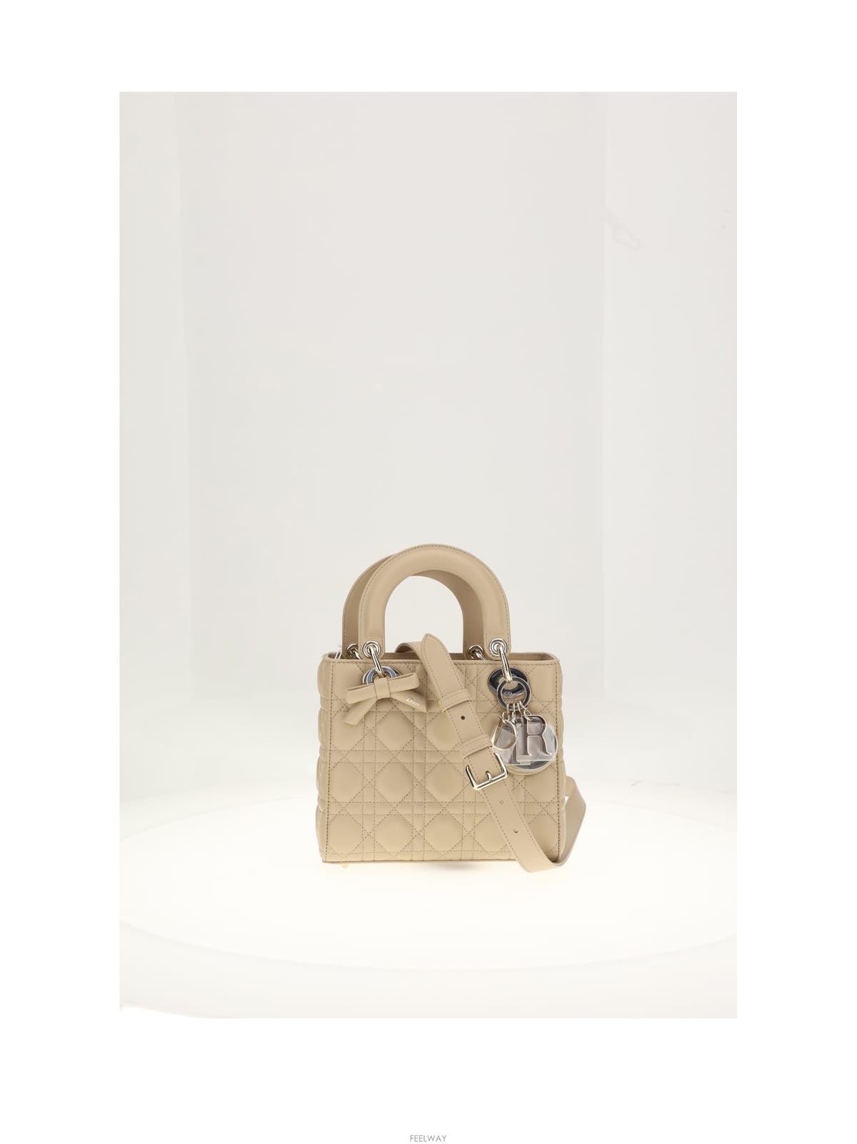 DIOR [B1] ũ������ ��� M0531OUQA ����� ũ�ν��� �ڵ�� ���� M0531OUQA73M[B1] ũ������ ��� M0531OUQA ����� ũ�ν��� �ڵ�� ��