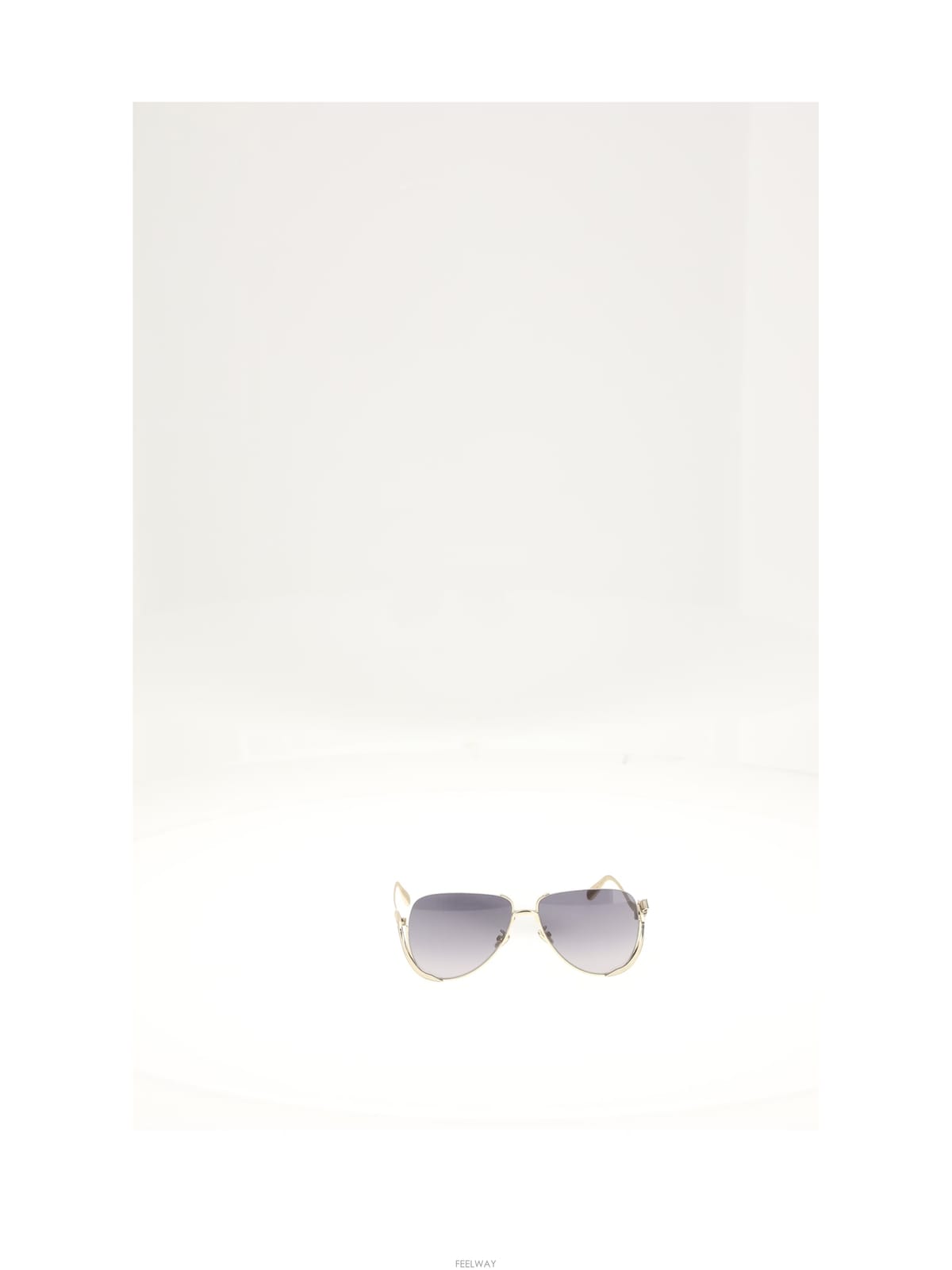 DIOR [B1] ũ������ ��� DBOWA2UXR ���۶� ���۷��� �Ȱ� �۷��� ���� DBOWA2UXRB0A1[B1] ũ������ ��� DBOWA2UXR ���۶� ���۷��� �Ȱ� ��
