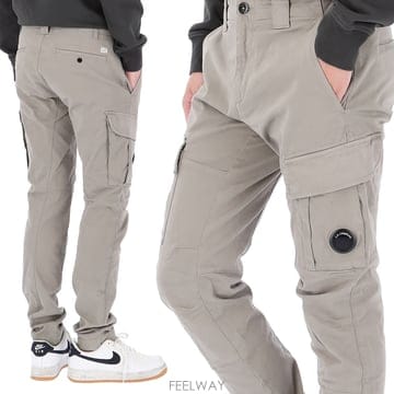 구템즈 26FW CP컴퍼니 렌즈 와펜 스트레치 새틴 카고 팬츠 21CMPA731A 356