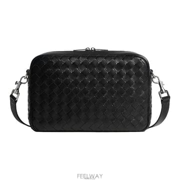 Bottega Veneta 26FW ���װ�����Ÿ ��Ʈ��ġ���� �̵�� ī�޶�� 755925 V2HL1 880326FW ���װ�����Ÿ ��Ʈ��ġ���� �̵�� ī�޶�� 755925 