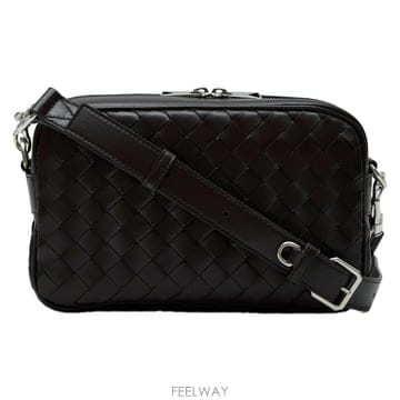 Bottega Veneta 26FW ���װ�����Ÿ ��Ʈ��ġ���� ���� ī�޶�� 755923 V2HL1 214526FW ���װ�����Ÿ ��Ʈ��ġ���� ���� ī�޶�� 755923 V2