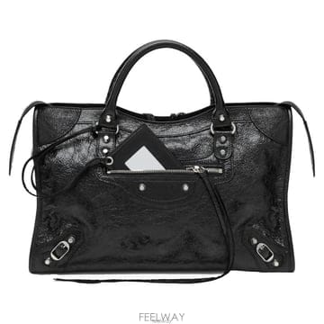 Balenciaga 26FW �߷��þư� �� ��Ƽ �̵�� ��Ʈ�� 865760 2ACLR 100026FW �߷��þư� �� ��Ƽ �̵�� ��Ʈ�� 865760 2ACLR 100