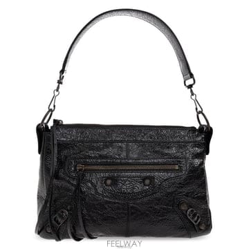 Balenciaga 26FW �߷��þư� �� ��Ƽ ���� ���� ũ�ν��� 866057 2ABEK 100026FW �߷��þư� �� ��Ƽ ���� ���� ũ�ν��� 866057 2ABE