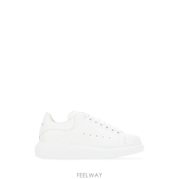 26FW 알렉산더 맥퀸 오버사이즈드 스니커즈 553770WHGP0 9000 White