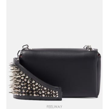 국내출고 크리스찬루부탱 Artemis 스파이크 레더 크로스 백