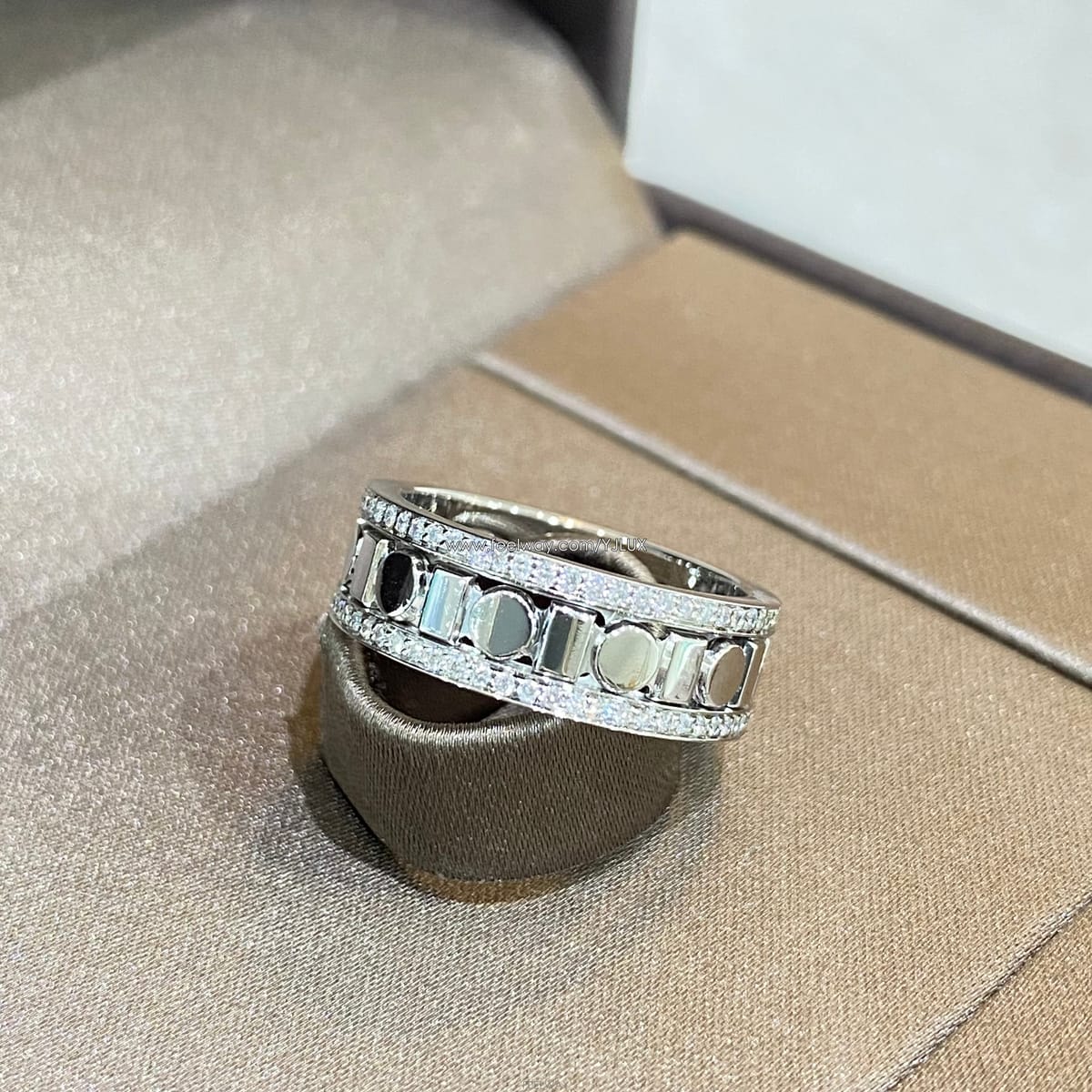 Damiani �ٹ̾ƴ� 8 ������ũ �� ���̾Ƹ�� ȭ��Ʈ��� ���� Y12364�ٹ̾ƴ� 8 ������ũ �� ���̾Ƹ�� ȭ��Ʈ��� ���� Y123