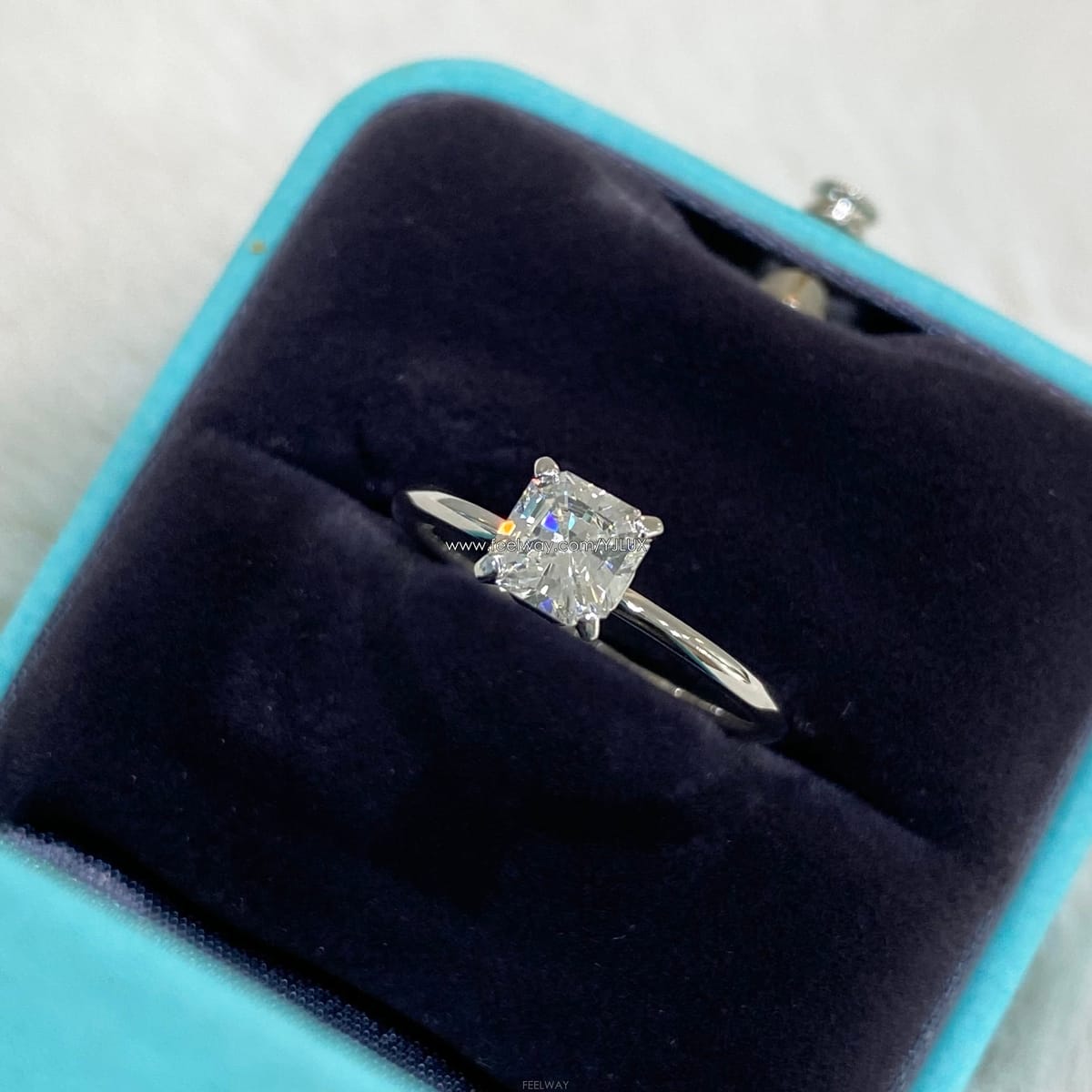 TIFFANY & Co Ƽ�Ĵ� 10 Ƽ�Ĵ� Ʈ�� ������ 0.60ĳ�� ���̾� ���� Y92479Ƽ�Ĵ� 10 Ƽ�Ĵ� Ʈ�� ������ 0.60ĳ�� ���̾� ���� Y924