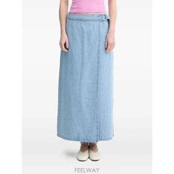 Levis ���Ϲ�� �����̽� ��Ʈ �� ��Ÿ�� ��ĿƮ���Ϲ�� �����̽� ��Ʈ �� ��Ÿ�� ��ĿƮ
