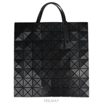 Issey Miyake 26FW �ٿ��ٿ� ��Ʈ�� BB66AG682 16 BLACK26FW �ٿ��ٿ� ��Ʈ�� BB66AG682 16 BLACK