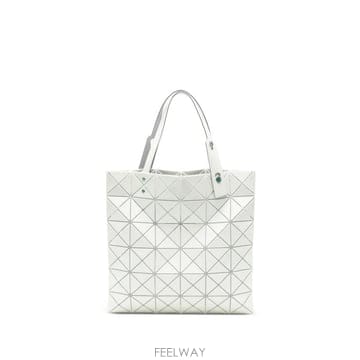 Issey Miyake 26FW �ٿ��ٿ� ��Ʈ�� BB68AG623 04 Green white26FW �ٿ��ٿ� ��Ʈ�� BB68AG623 04 Green white