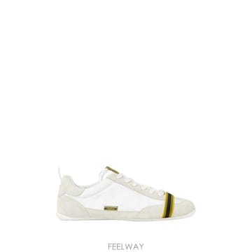 FENDI 26FW ��� ����Ŀ�� 7E1968 AY0TF1XIS BIANCO26FW ��� ����Ŀ�� 7E1968 AY0TF1XIS BIANCO