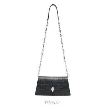 Alexander Mcqueen 26FW �˷���� ���� ũ�ν��� 874698 1HBT21000 BLACK SILVER26FW �˷���� ���� ũ�ν��� 874698 1HBT21000 BLACK SIL