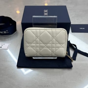 DIOR ��� ���̵� ��� ��Ʈ ������ ���� ���� ��������� ���̵� ��� ��Ʈ ������ ���� ���� ������