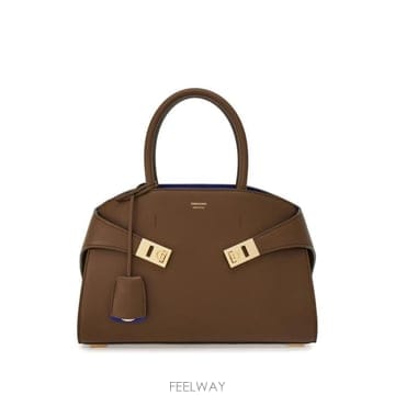 Ferragamo 26FW ����䷹ ��󰡸� ��Ʈ�� 215608 771867017 BROWN26FW ����䷹ ��󰡸� ��Ʈ�� 215608 771867017 BROWN