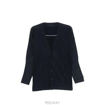 Issey Miyake 26FW �ȹ� �ø��� �̼��� �̾��� ������ HP68JL541 75 NAVY26FW �ȹ� �ø��� �̼��� �̾��� ������ HP68JL541 75 NAV