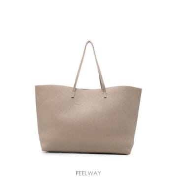 FENDI 26FW ��� �̵�� �� ��Ʈ�� 8BH444 B1E7F1XR8 BEIGE26FW ��� �̵�� �� ��Ʈ�� 8BH444 B1E7F1XR8 BEIGE
