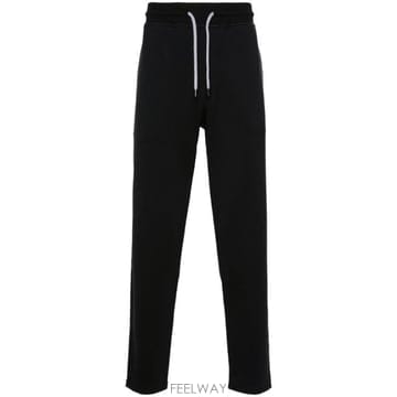 Brunello Cucinelli 26FW ���ڷ� ��ġ�ڸ� ��ư ������ Ʈ���̴� ���� MM8313243G C101 BLACK26FW ���ڷ� ��ġ�ڸ� ��ư ������ Ʈ���̴� ���� MM831