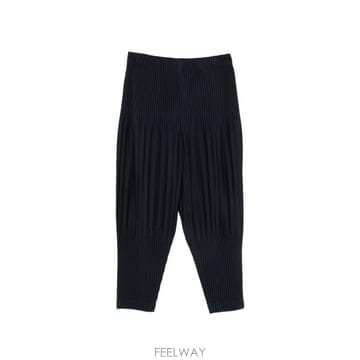Issey Miyake 26FW �ȹ� �ø��� �̼��� �̾��� ��Ʈ����Ʈ ���� HP68JF551 75 NAVY26FW �ȹ� �ø��� �̼��� �̾��� ��Ʈ����Ʈ ���� HP68JF5