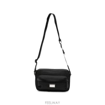 Armani 26FW �������� �Ƹ����� ũ�ν��� EM007026 AF28660UC001 BLACK26FW �������� �Ƹ����� ũ�ν��� EM007026 AF28660UC001 