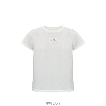 MM6 26FW MM6 �������������� ���޸� ��ư ���� Ƽ���� S52GC0327 M20258101 WHITE26FW MM6 �������������� ���޸� ��ư ���� Ƽ���� S52GC0