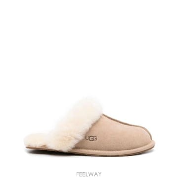 UGG 26FW ��� SCUFFETTE II ��Ŀ��Ʈ 2 ������ 1106872 SAN BEIGE26FW ��� SCUFFETTE II ��Ŀ��Ʈ 2 ������ 1106872 SAN B