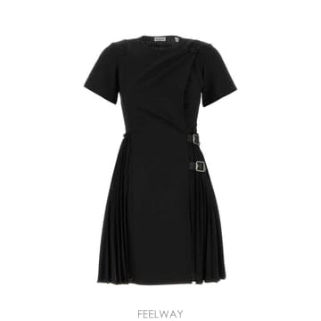 25FW 버버리 울 블랜드 킬트 미니 드레스 8116015 A1189 Black