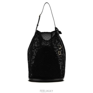 Alaia 26FW �˶��̾� �� ���� ��Ŷ �� AA1L6006I249 999 Black26FW �˶��̾� �� ���� ��Ŷ �� AA1L6006I249 999 Black