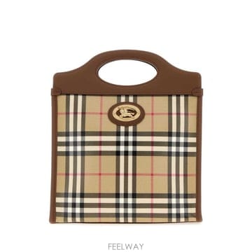 Burberry 26FW ������ ��Ʈ�� 8128442 A7026 Checked26FW ������ ��Ʈ�� 8128442 A7026 Checked