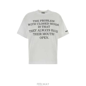 Moschino 26FW ��Ű�� ���� Ƽ���� 262D07135441 1001 White26FW ��Ű�� ���� Ƽ���� 262D07135441 1001 White