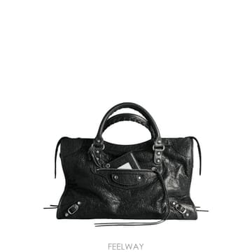Balenciaga 26FW �߷��þư� �� ��Ƽ �� �̵�� 865760 2ACLR 1000 BLACK26FW �߷��þư� �� ��Ƽ �� �̵�� 865760 2ACLR 1000 BL