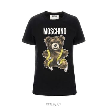 Moschino 26FW ��Ű�� ���� Ƽ���� 07075541 1555 FANTASIA NERO26FW ��Ű�� ���� Ƽ���� 07075541 1555 FANTASIA NERO