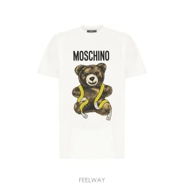 Moschino 26FW ��Ű�� ���� Ƽ���� 07105241 1001 FANTASIA BIANCO26FW ��Ű�� ���� Ƽ���� 07105241 1001 FANTASIA BIANC