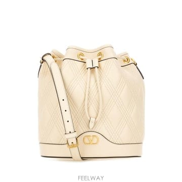 Valentino 25SS �߷�Ƽ�� ����ٴ� ũ�ν��� 6W2B0R01MIC REN BUTTER WHITE25SS �߷�Ƽ�� ����ٴ� ũ�ν��� 6W2B0R01MIC REN BUTTER