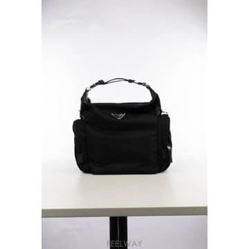 PRADA 26FW ����� ũ�ν��� 2VH212VOOO2DMG F0002 Nero26FW ����� ũ�ν��� 2VH212VOOO2DMG F0002 Nero