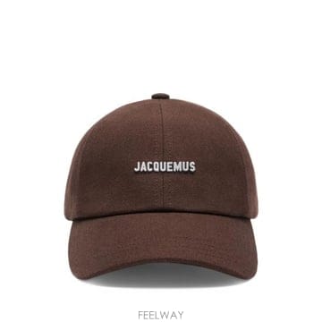 Jacquemus 26FW ��ũ���� ��ĸ ACU00670 AW00255 850 BROWN26FW ��ũ���� ��ĸ ACU00670 AW00255 850 BROWN