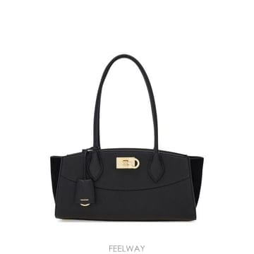 Ferragamo 26FW ����䷹ ��󰡸� ����� 21A713 0795213 NERO BLACK26FW ����䷹ ��󰡸� ����� 21A713 0795213 NERO BLAC