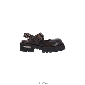 Balenciaga 26FW �߷��þư� ���� 866581 WBEQ3 2824 Brown26FW �߷��þư� ���� 866581 WBEQ3 2824 Brown