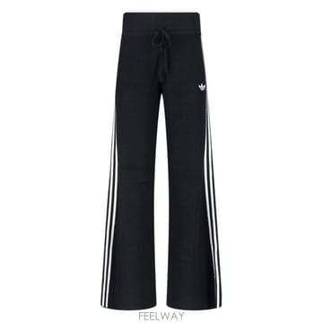 Adidas 26FW �Ƶ�ٽ� ��Ʈ����Ʈ ���� KQ5835 BLACK CWHITE26FW �Ƶ�ٽ� ��Ʈ����Ʈ ���� KQ5835 BLACK CWHITE