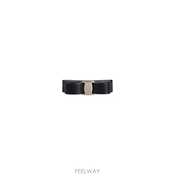 26FW 살바토레 페라가모 헤어 액세서리 796291 001 Black