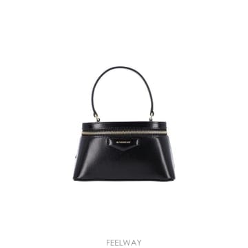 Givenchy 26FW ����� ��Ƽ���� ���Ƽ �� BB60QMB13A 001 Black26FW ����� ��Ƽ���� ���Ƽ �� BB60QMB13A 001 Black
