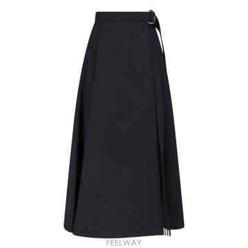 Burberry 26FW ������ �� ��ĿƮ 8130247 A1189 Black26FW ������ �� ��ĿƮ 8130247 A1189 Black