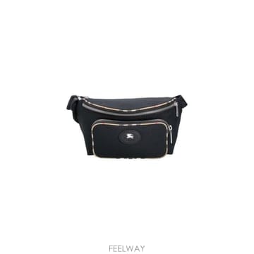 Burberry 26FW ������ ��Ʈ�� 8127568 A1189 Black26FW ������ ��Ʈ�� 8127568 A1189 Black