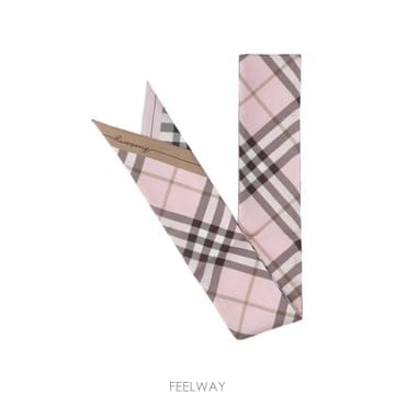 Burberry 26FW ������ ���÷� ��ī�� 8127607 C2902 Grey26FW ������ ���÷� ��ī�� 8127607 C2902 Grey