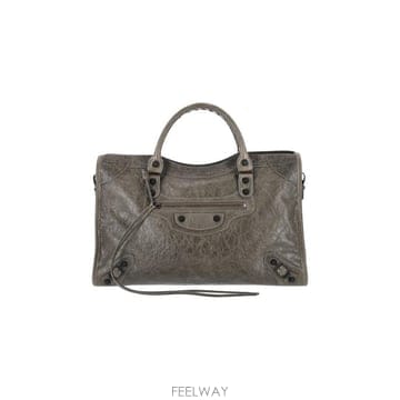 Balenciaga 26FW �߷��þư� �� ��Ƽ �� 865760 2ACFH 3258 Green26FW �߷��þư� �� ��Ƽ �� 865760 2ACFH 3258 Green