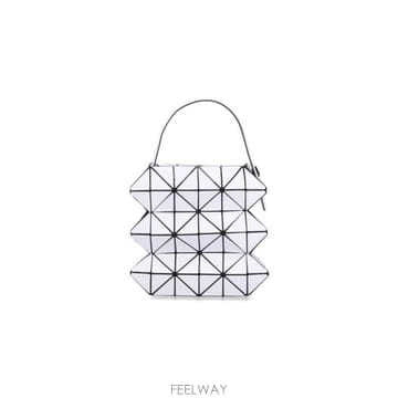 Issey Miyake 25SS �ٿ��ٿ� ��Ʈ�� BB56AG801 08 Silver25SS �ٿ��ٿ� ��Ʈ�� BB56AG801 08 Silver