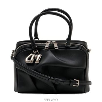 26FW 마크제이콥스 토트백 2S6HSC014H01 001 black