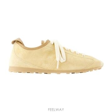 Jacquemus 26FW ��ũ���� ����Ŀ�� FOW00175AC09A15 150 beige26FW ��ũ���� ����Ŀ�� FOW00175AC09A15 150 beige