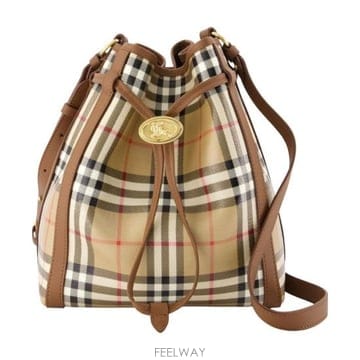 Burberry 26FW ������ ũ�ν��� 8128956 A7026 beige26FW ������ ũ�ν��� 8128956 A7026 beige