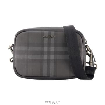 Burberry 26FW ������ ũ�ν��� 8132718 C3331 grey26FW ������ ũ�ν��� 8132718 C3331 grey